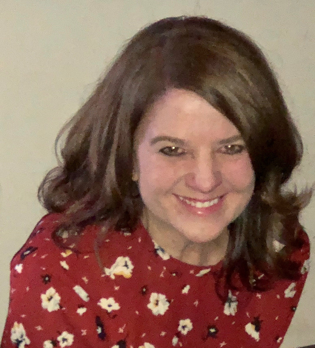 Laura Runge Works on Stretched Canvas – CanvasKick